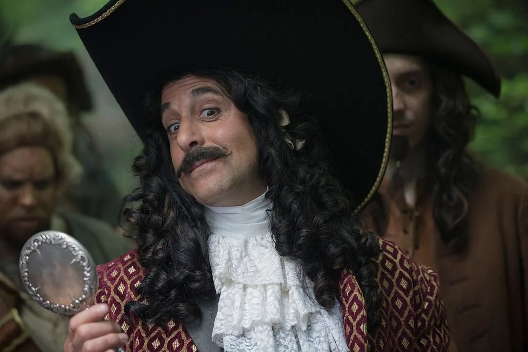 le capitaine Crochet/Dr Wylie